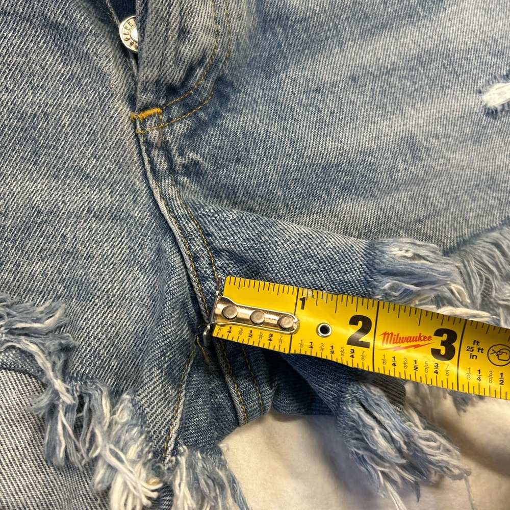 AGOLDE Denim Shorts Sz 25, 2” Inseam High Rise Distressed - Picture 7 of 8